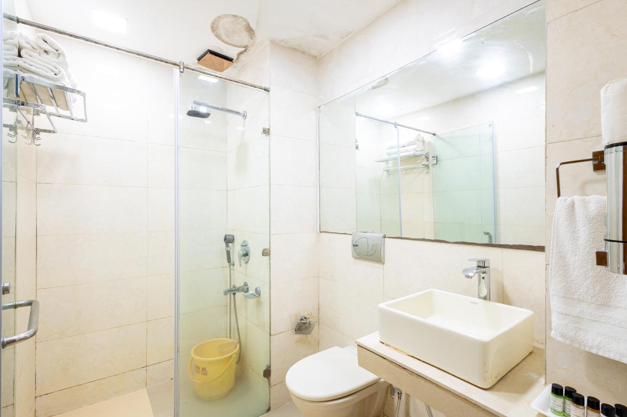 Hotel Panickers Residency - Ajmal Khan Market Near Karol Bagh Metro Дели Экстерьер фото