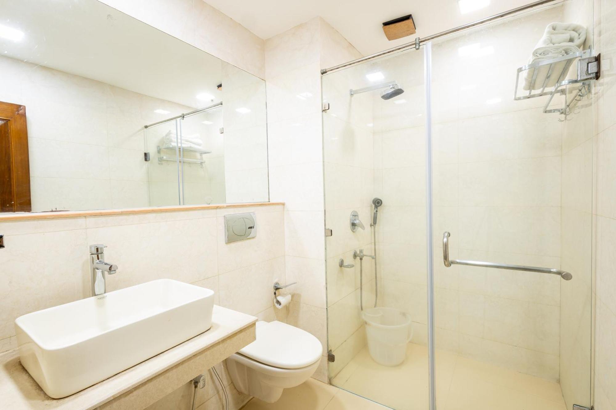 Hotel Panickers Residency - Ajmal Khan Market Near Karol Bagh Metro Дели Экстерьер фото