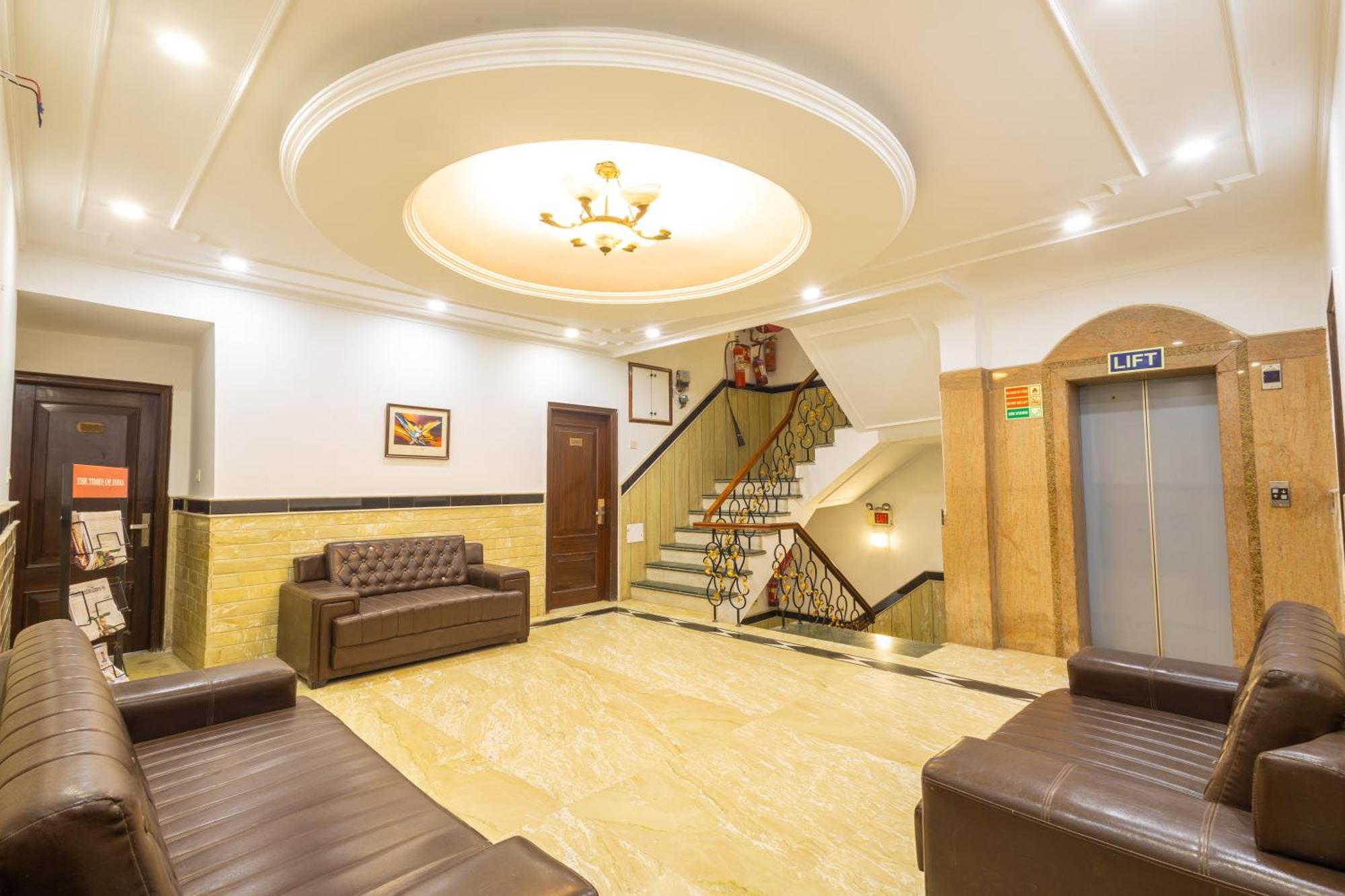 Hotel Panickers Residency - Ajmal Khan Market Near Karol Bagh Metro Дели Экстерьер фото