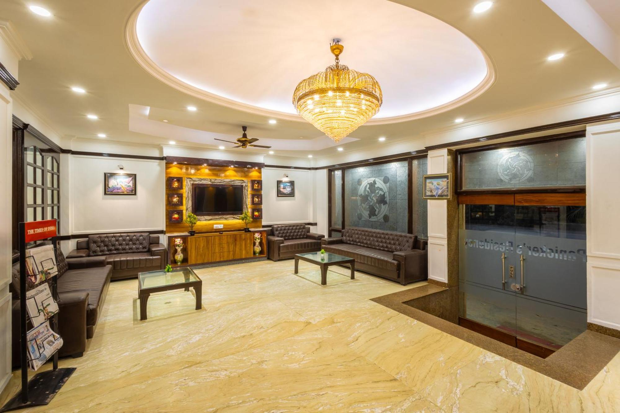 Hotel Panickers Residency - Ajmal Khan Market Near Karol Bagh Metro Дели Экстерьер фото